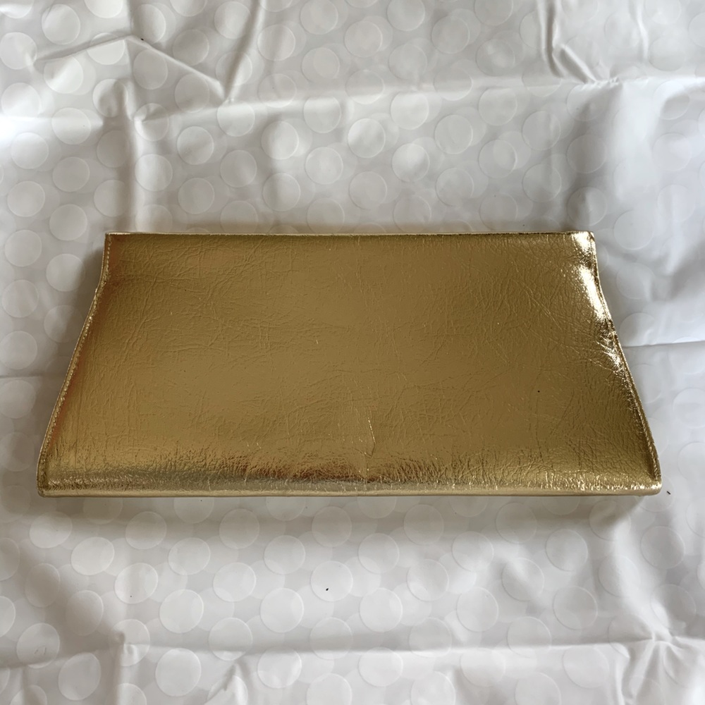 Gold clutch